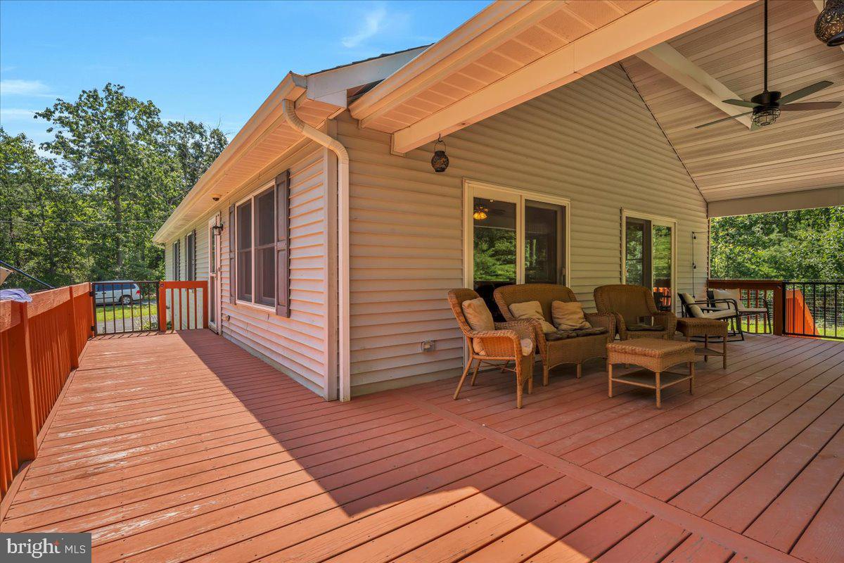 195 Carlisle Place Road Leesburg, NJ 08327 - Photo 26 of 49 Wrap Around Deck