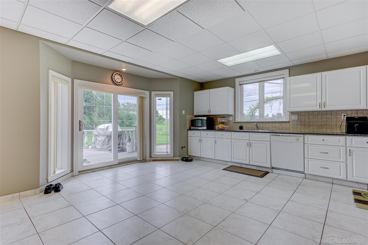 58 Kalhaven Road Rochester Hills, MI 48307 - Photo 39 of 46