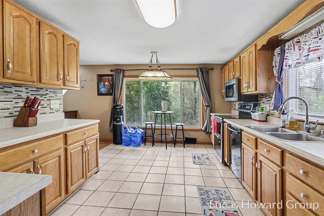 69582 South Nottawa Road Sturgis, MI 49091 - Photo 6 of 26