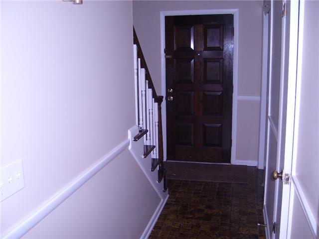 5425 Larkwood Road Columbus, OH 43229 - Photo 4 of 12 Gallery Image 4
