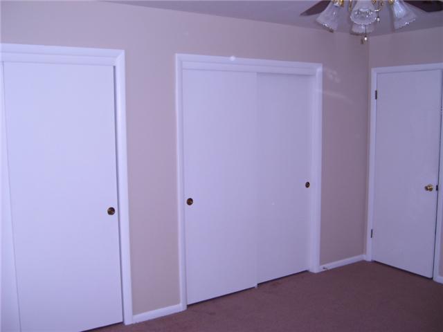 5425 Larkwood Road Columbus, OH 43229 - Photo 8 of 12 Gallery Image 8