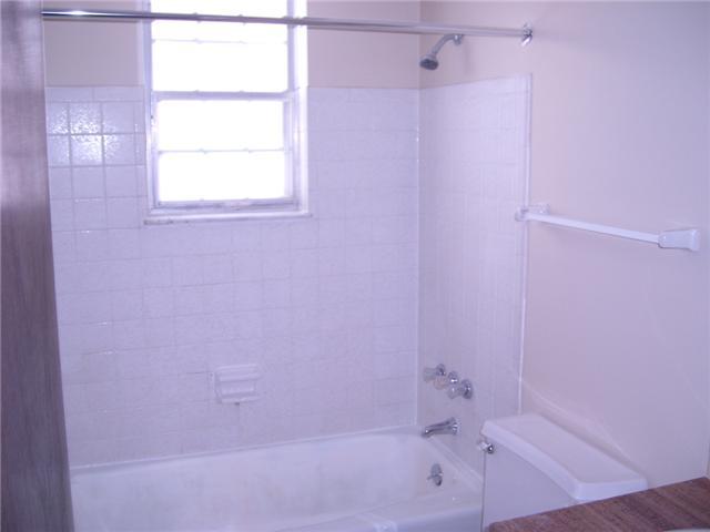 5425 Larkwood Road Columbus, OH 43229 - Photo 10 of 12 Gallery Image 10