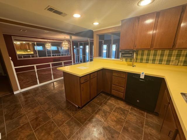808 Flamingo Road Granbury, TX 76049 - Photo 15 of 28