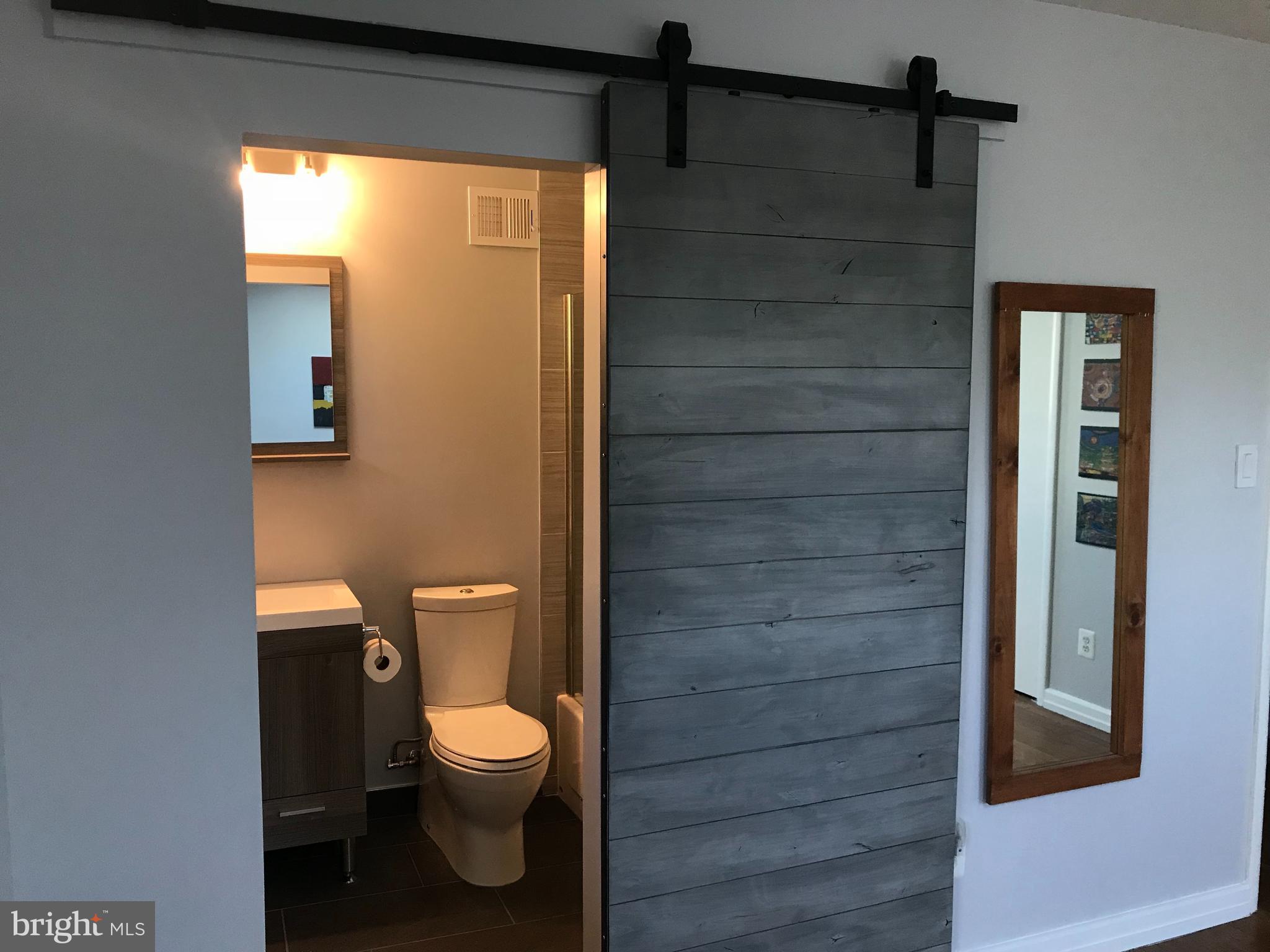 7712 Beech Tree Road Bethesda, MD 20817 - Photo 17 of 33