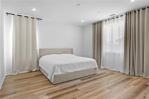 $1,089,000 | 11769 Fenton Avenue, Sylmar, CA 91342