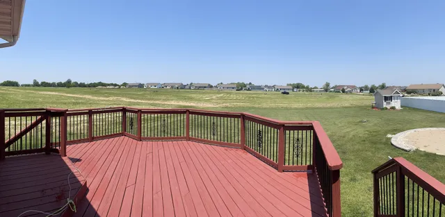 $249,900 | 753 Golden Prairie Drive, Davis Junction, IL 61020