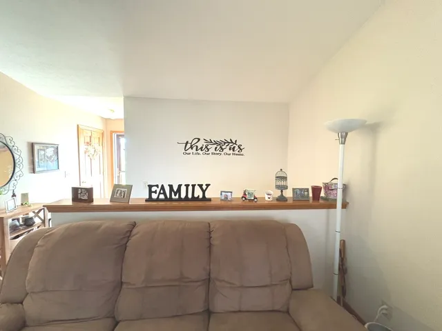 $249,900 | 753 Golden Prairie Drive, Davis Junction, IL 61020