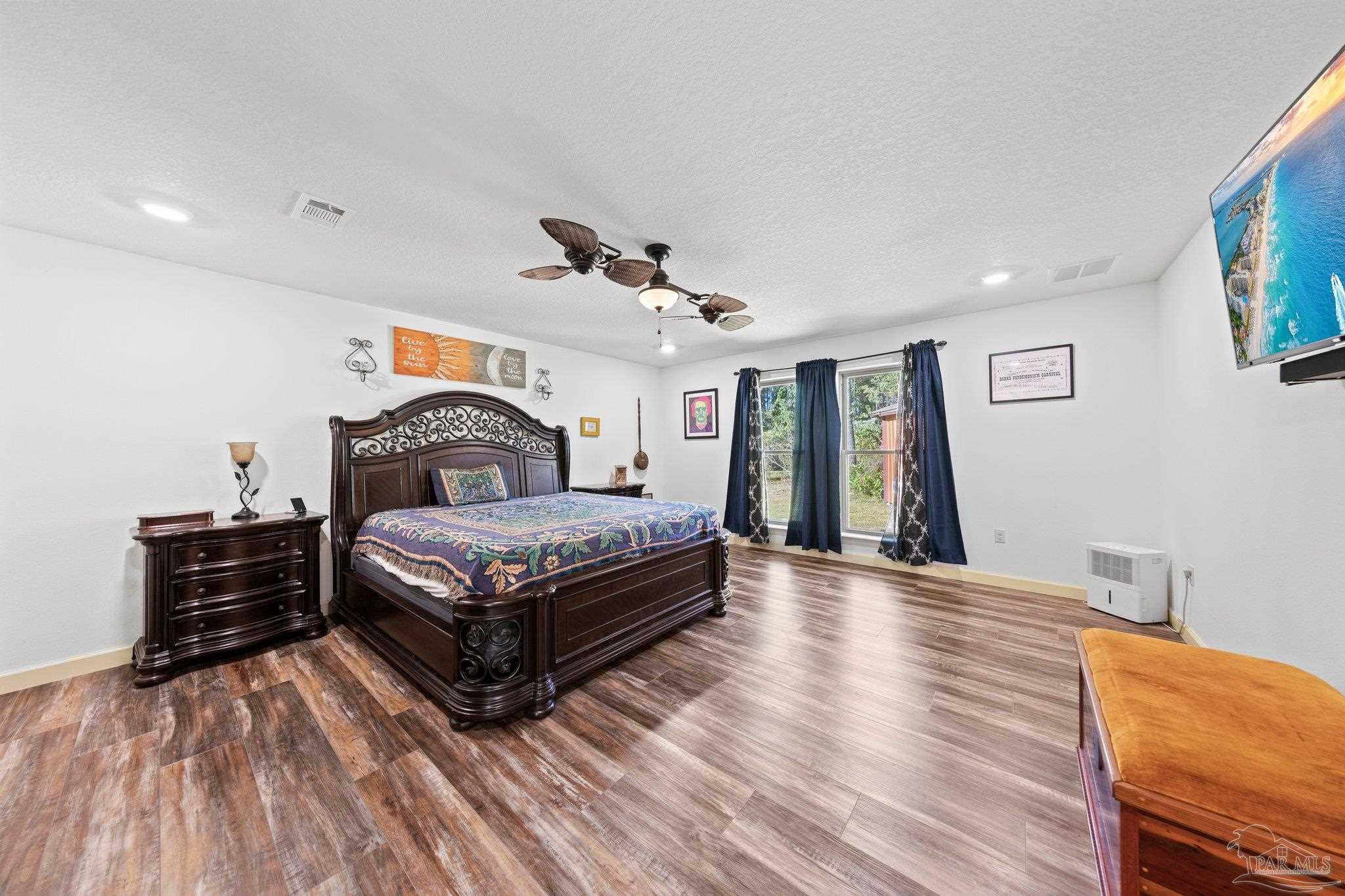2565 10 Mile Road Pace, FL 32571 - Photo 4 of 50