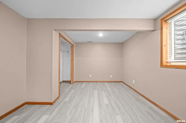 $299,000 | 1405 East 7th Street, Coal Valley, IL 61240