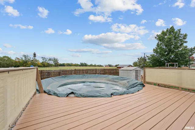 $299,000 | 1405 East 7th Street, Coal Valley, IL 61240