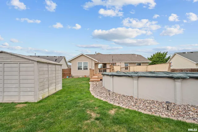 $299,000 | 1405 East 7th Street, Coal Valley, IL 61240