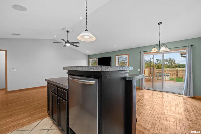 $299,000 | 1405 East 7th Street, Coal Valley, IL 61240