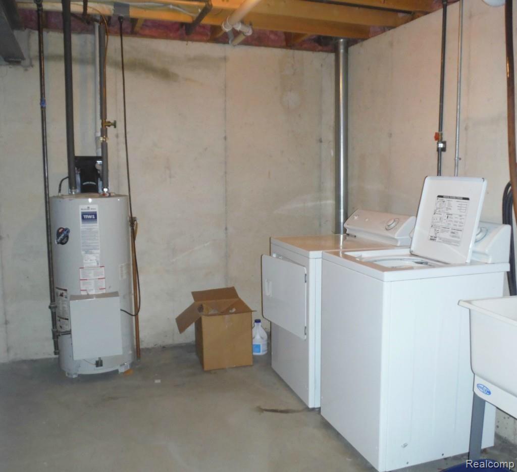 2377 Patterson Lk Road Pinckney, MI 48169 - Photo 20 of 26 basement4.jpg