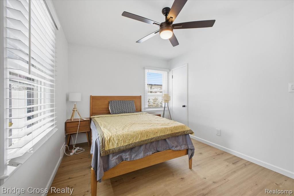 2896 Dorchester Road Birmingham, MI 48009 - Photo 20 of 35