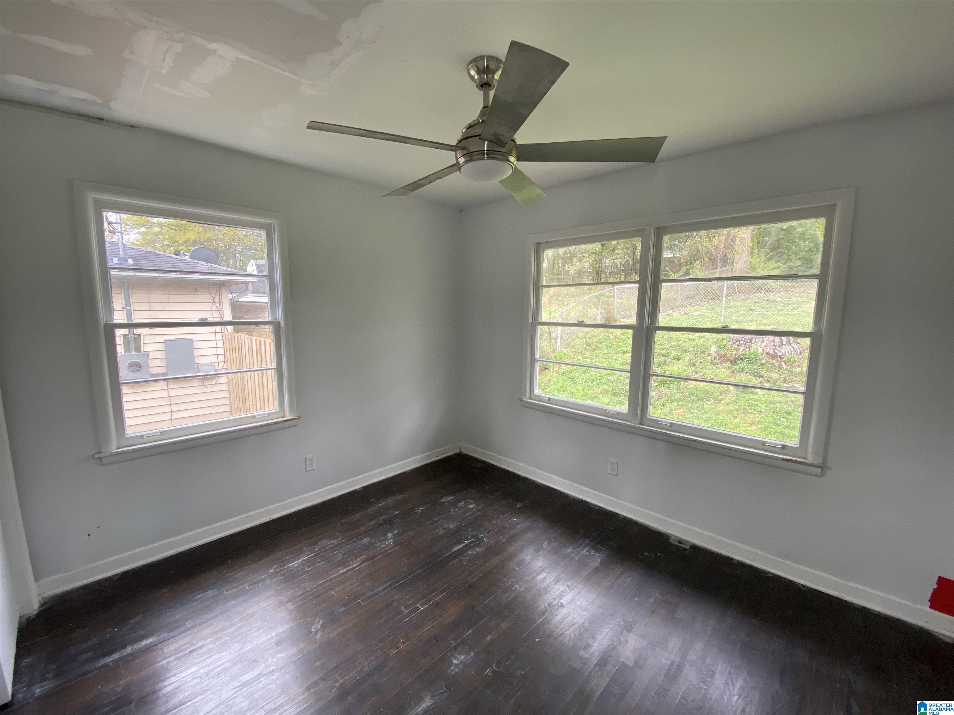 544 Camellia Road Birmingham, AL 35215 - Photo 10 of 38