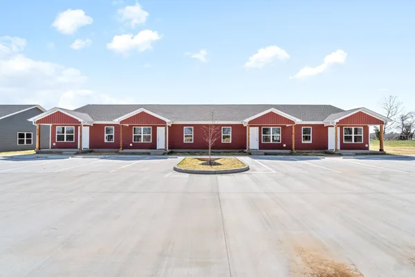 $1,095 | 9550 Russellville Road, Unit C, Guthrie, KY 42234
