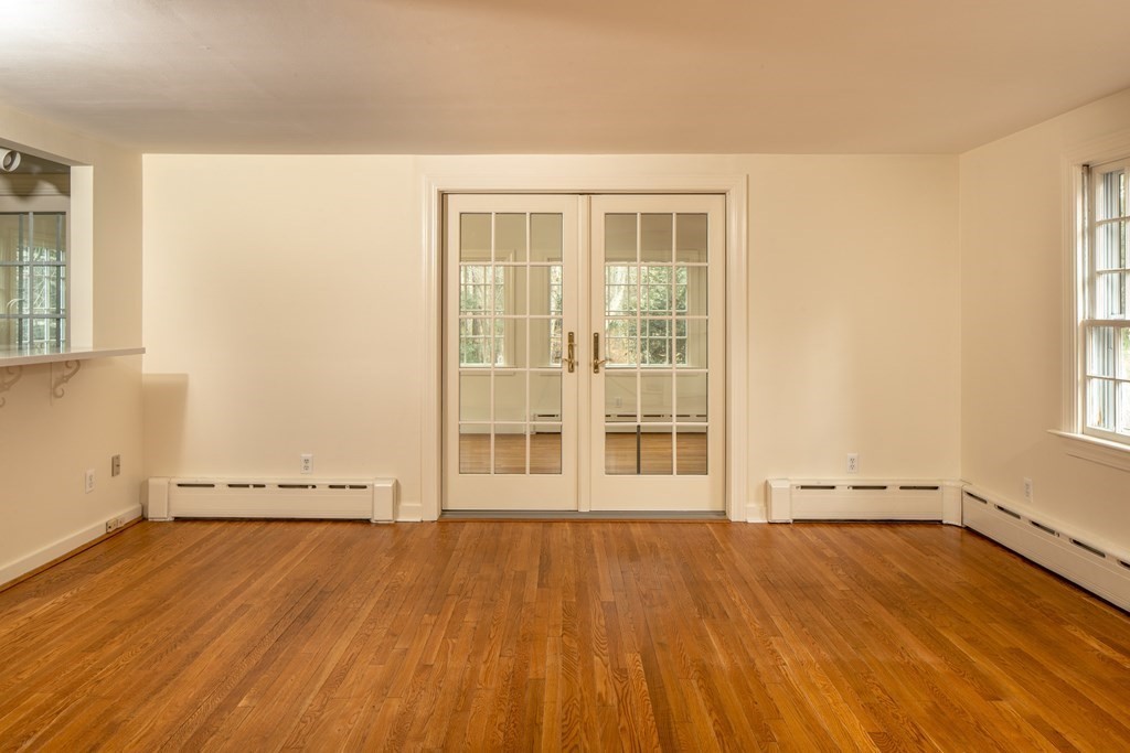 371 Wareham Road Marion, MA 02738 - Photo 11 of 37 Gallery Image 11