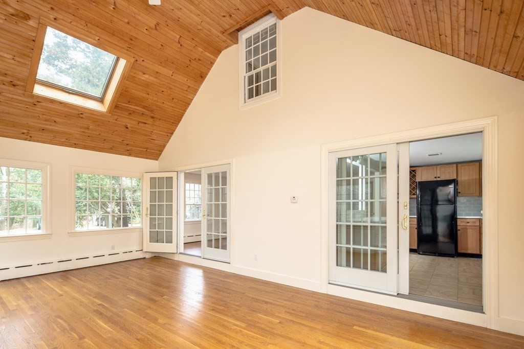 371 Wareham Road Marion, MA 02738 - Photo 15 of 37 Gallery Image 15