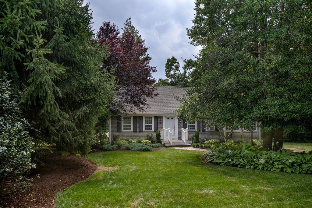 371 Wareham Road Marion, MA 02738 - Photo 2 of 37 Gallery Image 2