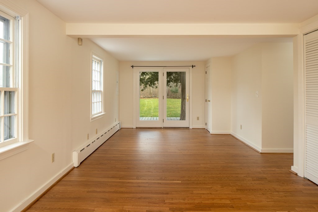 371 Wareham Road Marion, MA 02738 - Photo 21 of 37 Gallery Image 21
