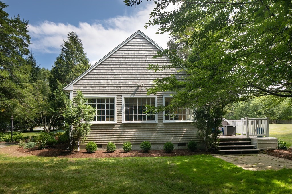 371 Wareham Road Marion, MA 02738 - Photo 5 of 37 Gallery Image 5