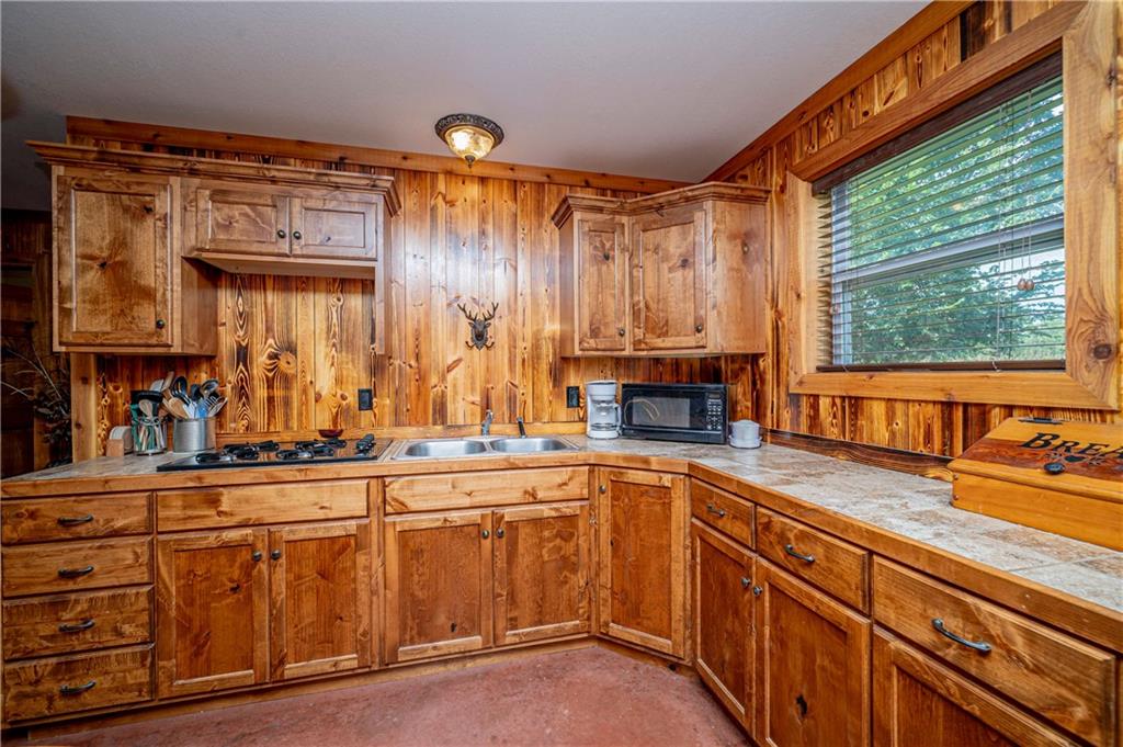 804 Highway 3 Uniontown, KS 66779 - Photo 18 of 35