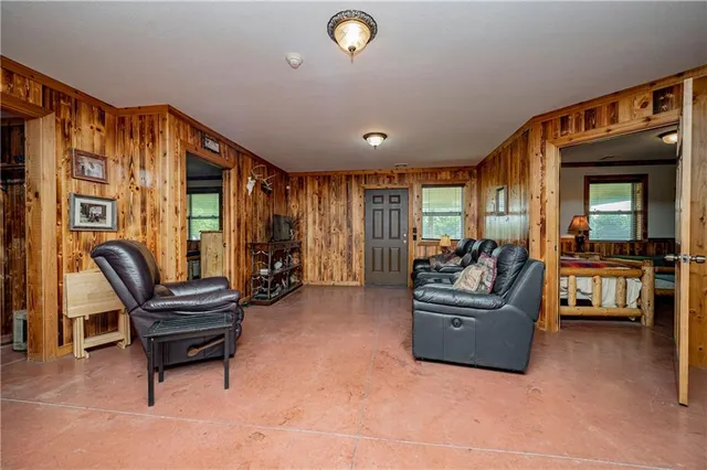 $399,000 | 804 Highway 3, Uniontown, KS 66779