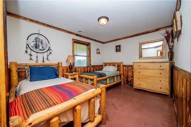 $399,000 | 804 Highway 3, Uniontown, KS 66779