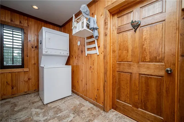 $399,000 | 804 Highway 3, Uniontown, KS 66779