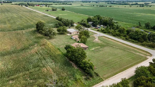 $399,000 | 804 Highway 3, Uniontown, KS 66779