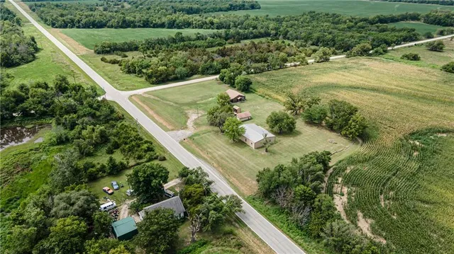 $399,000 | 804 Highway 3, Uniontown, KS 66779