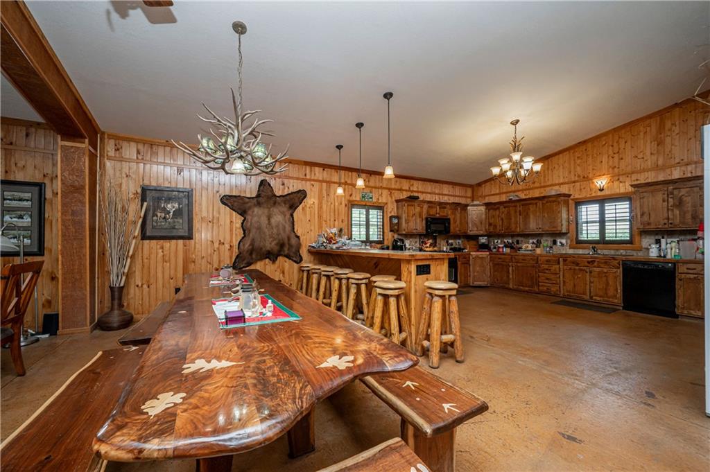 804 Highway 3 Uniontown, KS 66779 - Photo 5 of 35