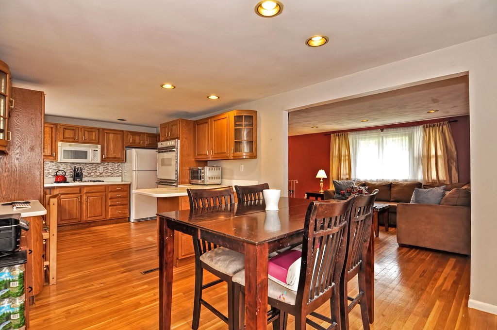 52 Ryan Road Stoughton, MA 02072 - Photo 3 of 18 Gallery Image 3