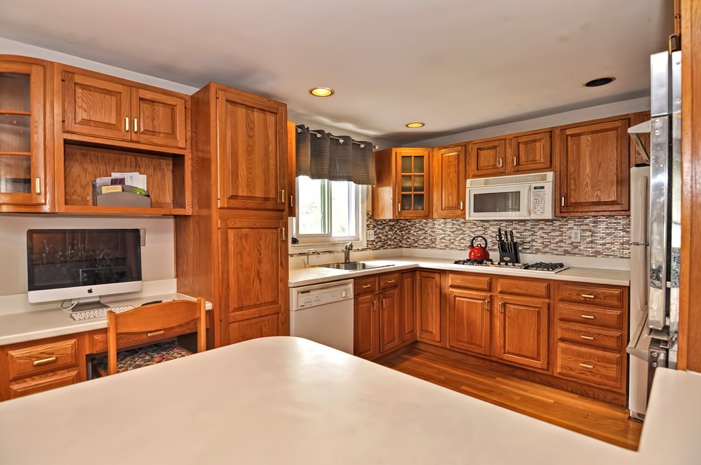 52 Ryan Road Stoughton, MA 02072 - Photo 5 of 18 Gallery Image 5