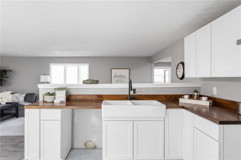 7625 Hayworth Road Indianapolis, IN 46221 - Photo 10 of 19 Gallery Image 10