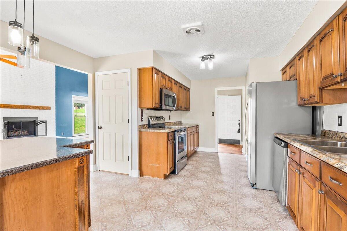 32 Meadow Brook Road Corbin, KY 40701 - Photo 11 of 46 11-Meadowbrook for HD18