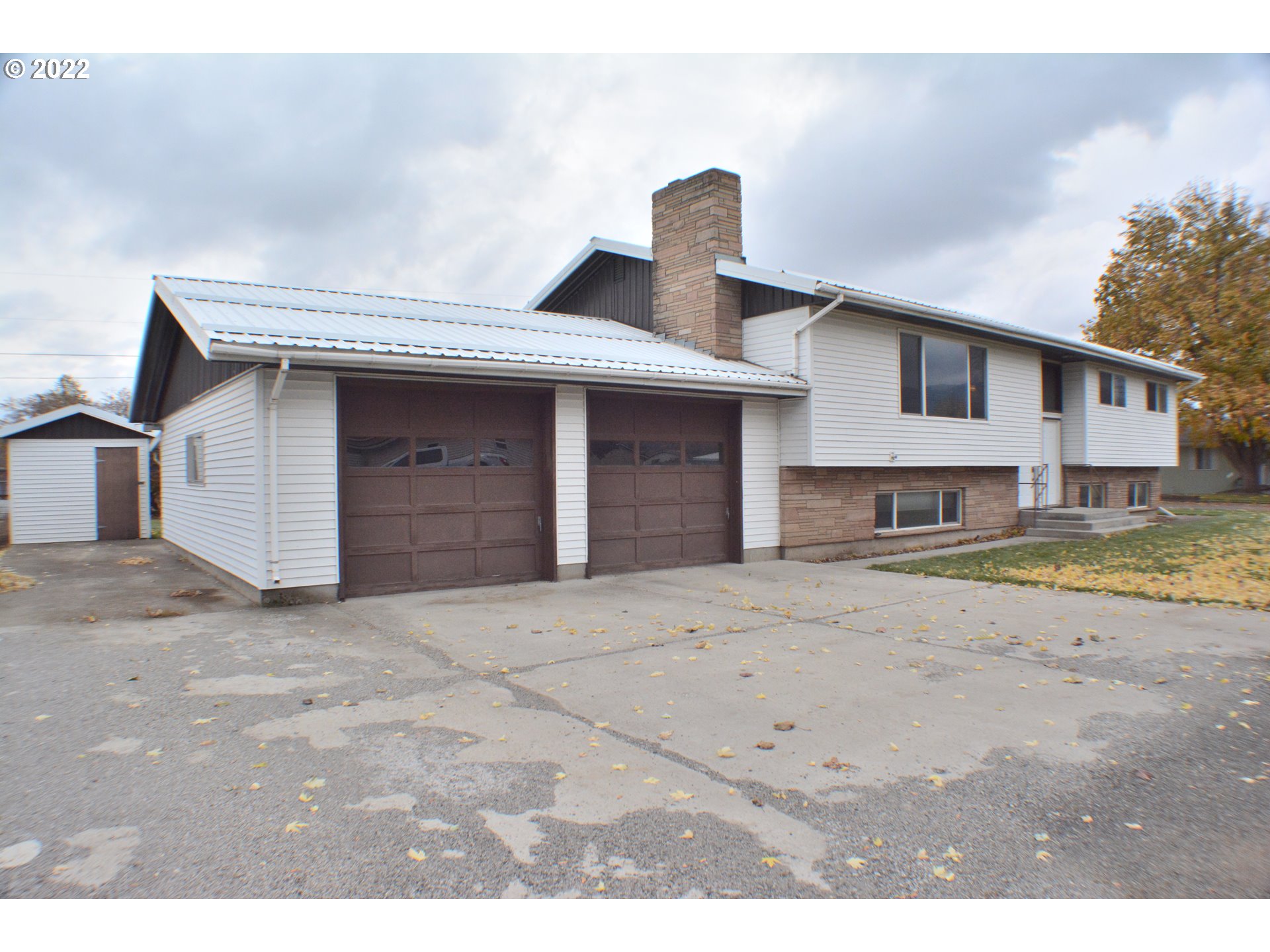 1433 Progress Loop La Grande, OR 97850 - Photo 2 of 28 Gallery Image 2
