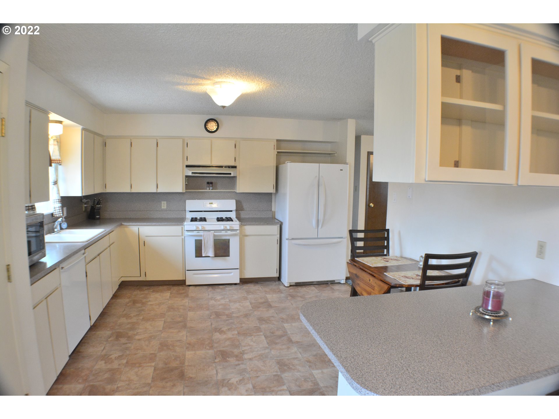 1433 Progress Loop La Grande, OR 97850 - Photo 4 of 28 Gallery Image 4