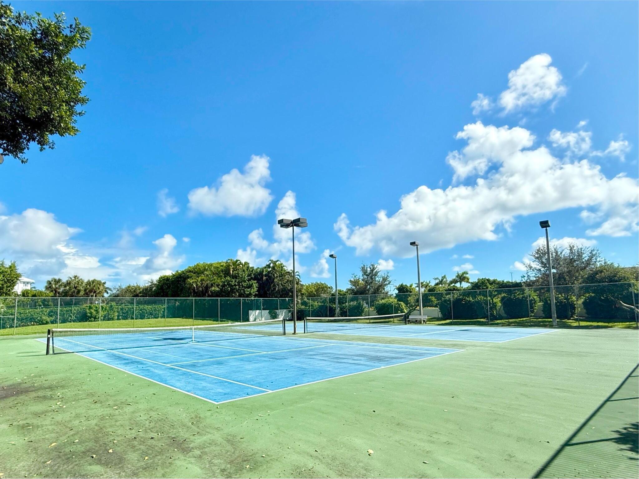 811 Oak Harbour Drive Juno Beach, FL 33408 - Photo 19 of 48 Tennis Court