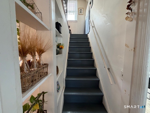 36 Rolfe Street Hamden, CT 06517 - Photo 17 of 23