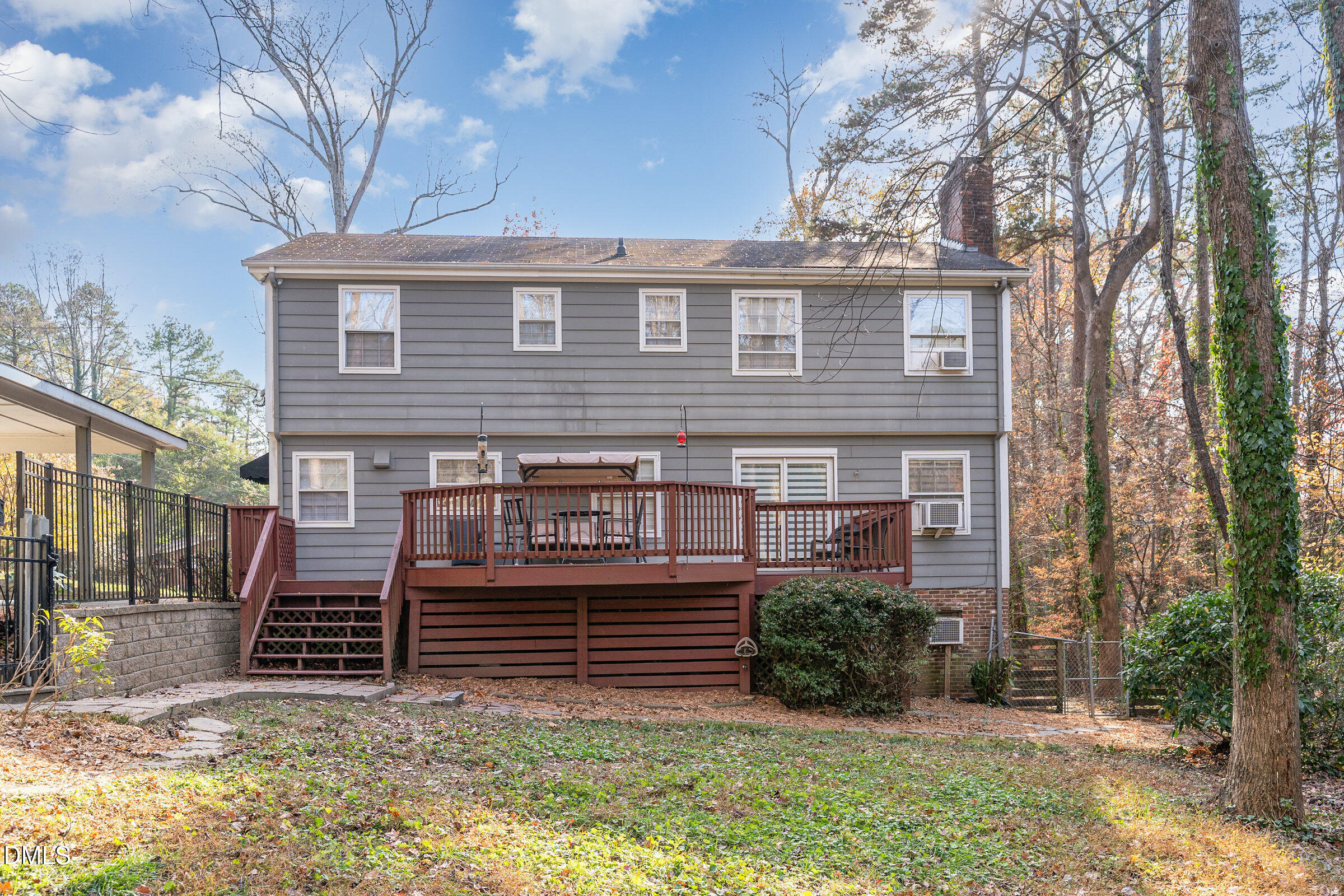 3704 Pembrook Place Raleigh, NC 27612 - Photo 65 of 67 a front view of a house with a yard