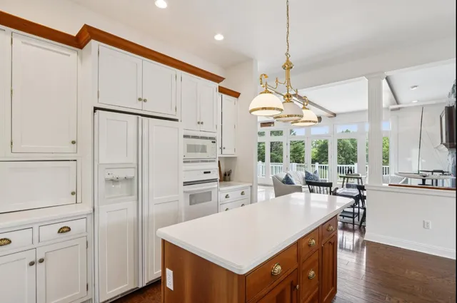 $1,875,000 | N1474 Fontana Ridge Road, Fontana, WI 53125