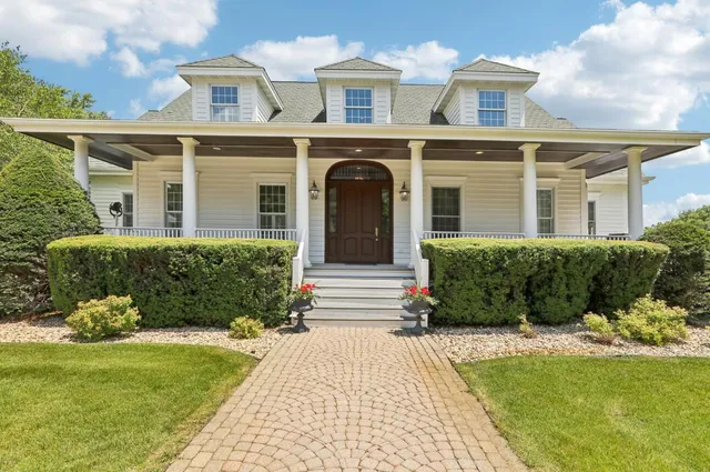 $1,875,000 | N1474 Fontana Ridge Road, Fontana, WI 53125