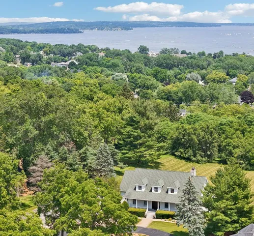 $1,875,000 | N1474 Fontana Ridge Road, Fontana, WI 53125