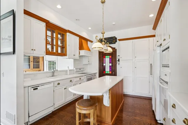 $1,875,000 | N1474 Fontana Ridge Road, Fontana, WI 53125