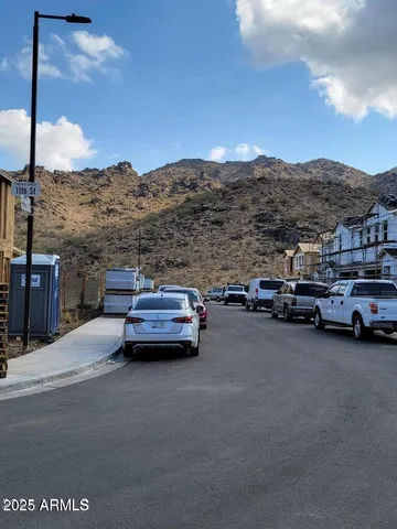 $2,499 | 9842 South 11th Street, Phoenix, AZ 85042