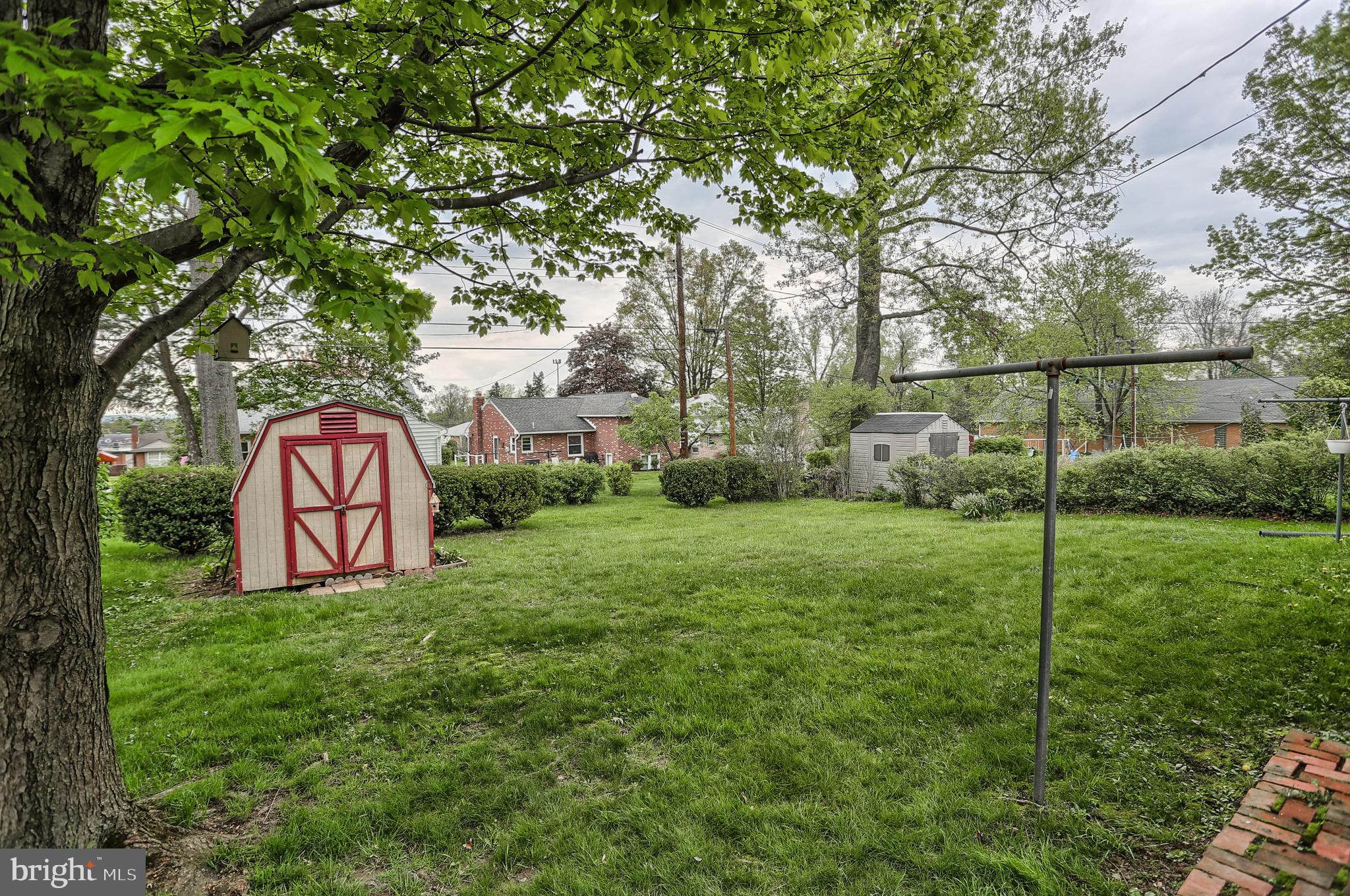 413 Devon Road York, PA 17403 - Photo 8 of 36 Gallery Image 8
