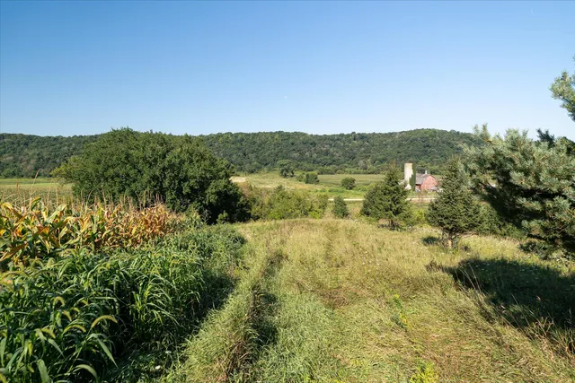 $740,000 | 23509 County Highway East, Dayton, WI 53581