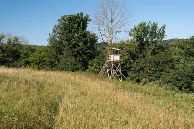 $740,000 | 23509 County Highway East, Dayton, WI 53581