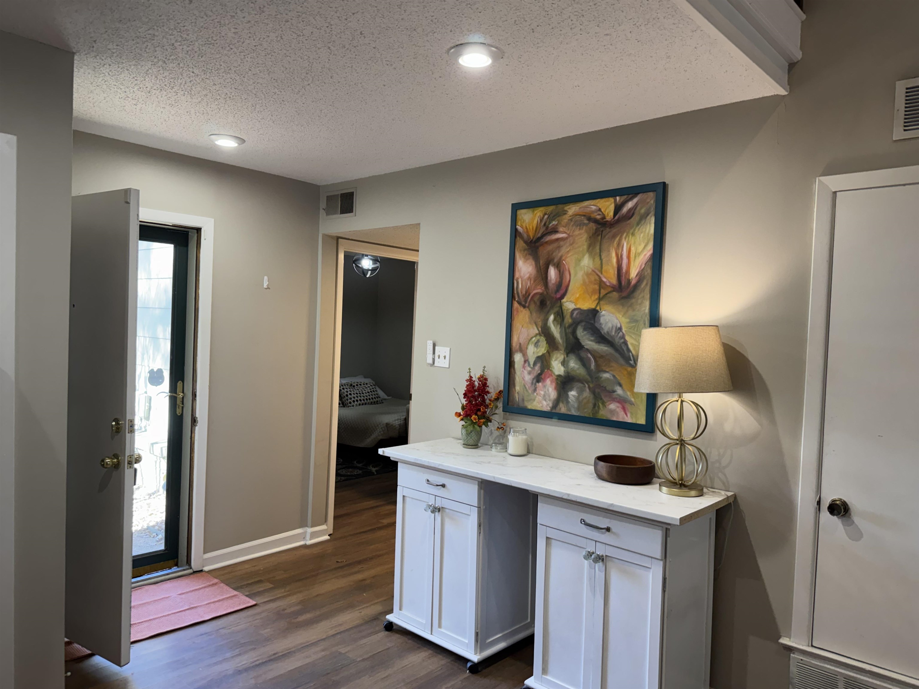 1906 Allenby Road Germantown, TN 38139 - Photo 14 of 31 a room with a sink and a mirror